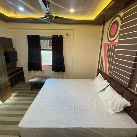 Kailash Inn Guest House Váránaszi Kültér fotó