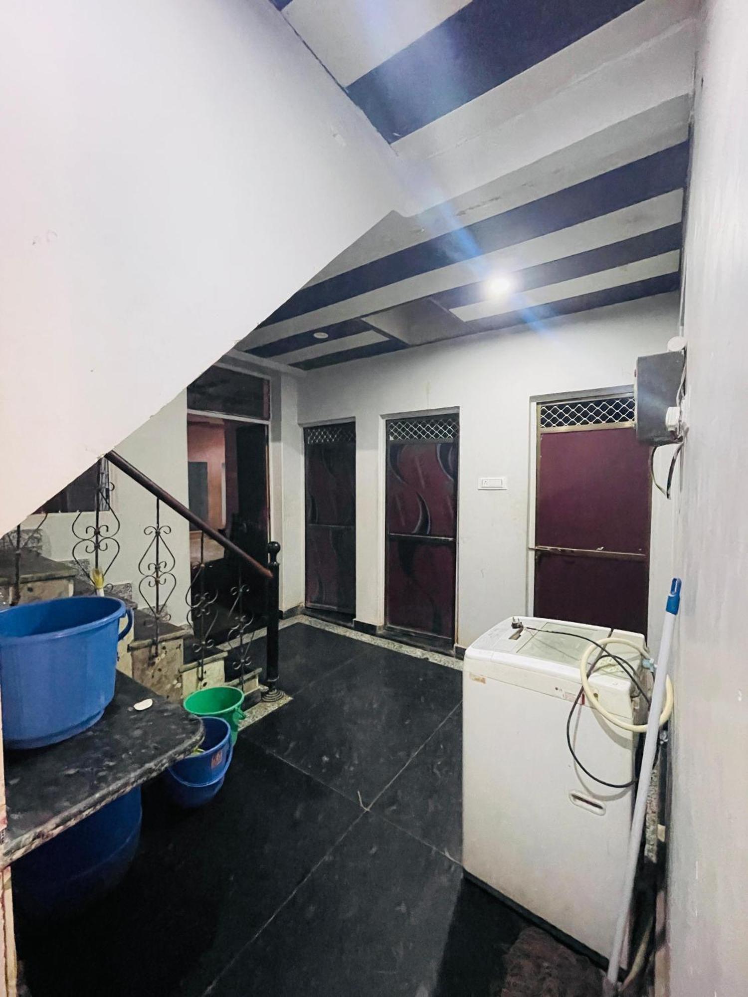 Kailash Inn Guest House Váránaszi Kültér fotó